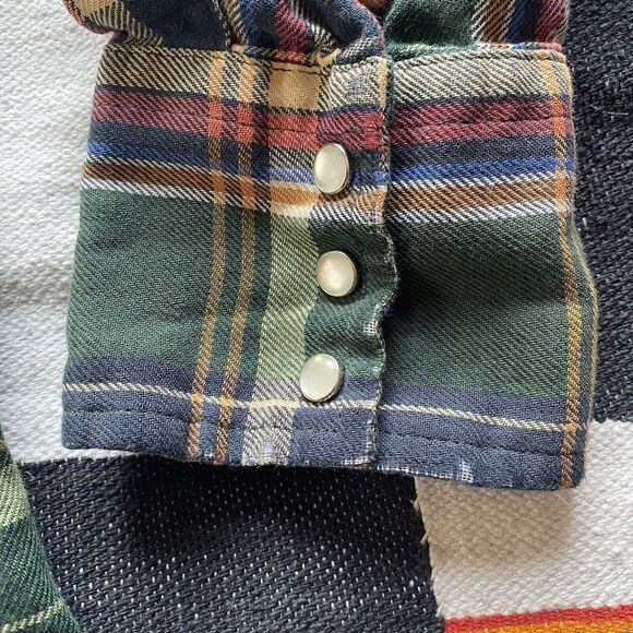 Vintage Wrangler Pearl Snap Button Up Shirt. Large. Pockets. USA. - Picture 7 of 16